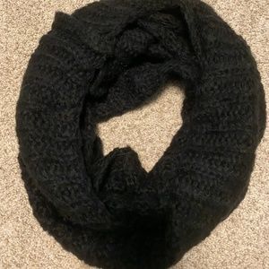 BP Black Circle Scarf